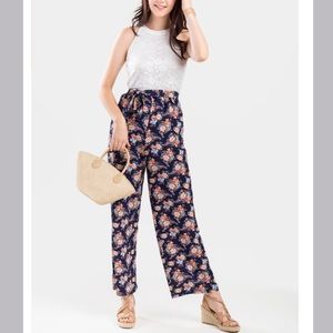 New Francesca’s Jumpsuit Floral Lace Boho XXS